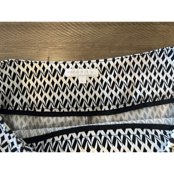 NWT Margaret M Christiana Pencil Skirt Black White Geometric Print Size Large - Picture 3 of 10